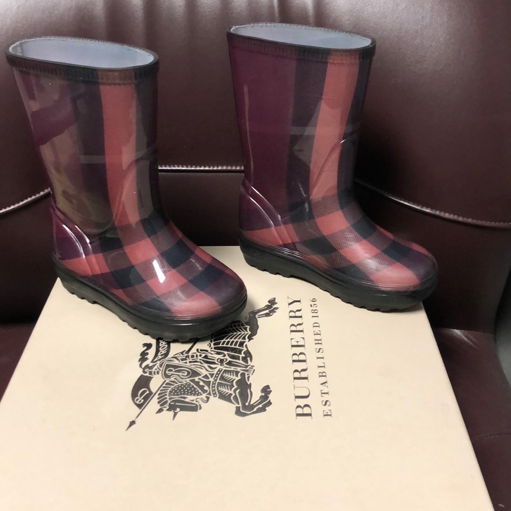Burberry rain boots